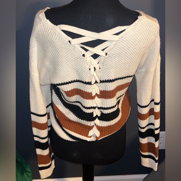 Sweater - Picture 2 of 2